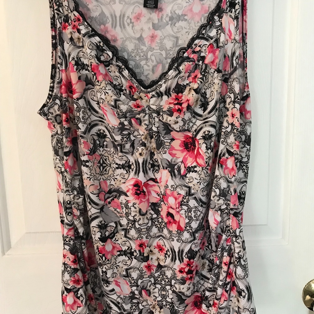 White House Black Market cami/tank top XL